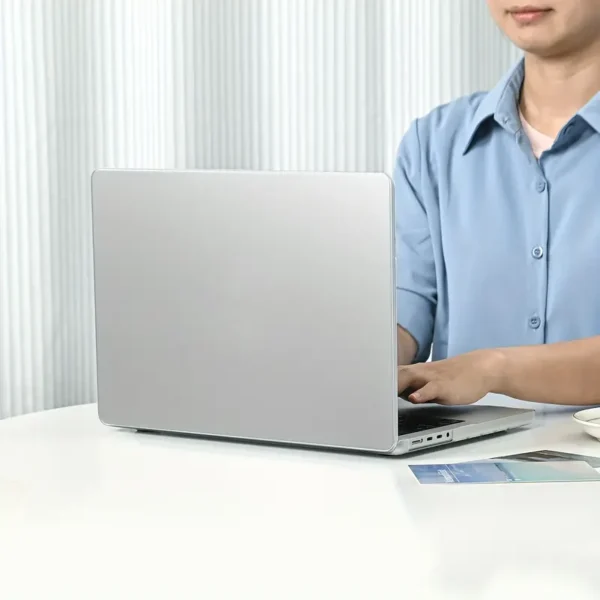 MacBook Protective Case – Slim Frosted Full Coverage - Image 3