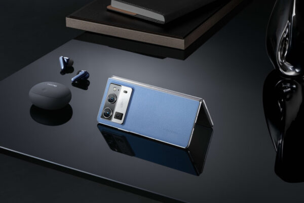 TECNO Phantom V Fold2 5G – Foldable Display - Image 4