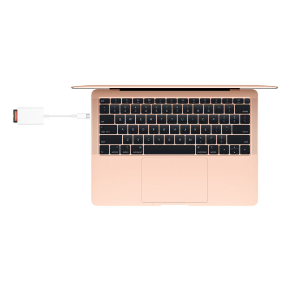 Apple USB-C to SD Card Reader - Image 4
