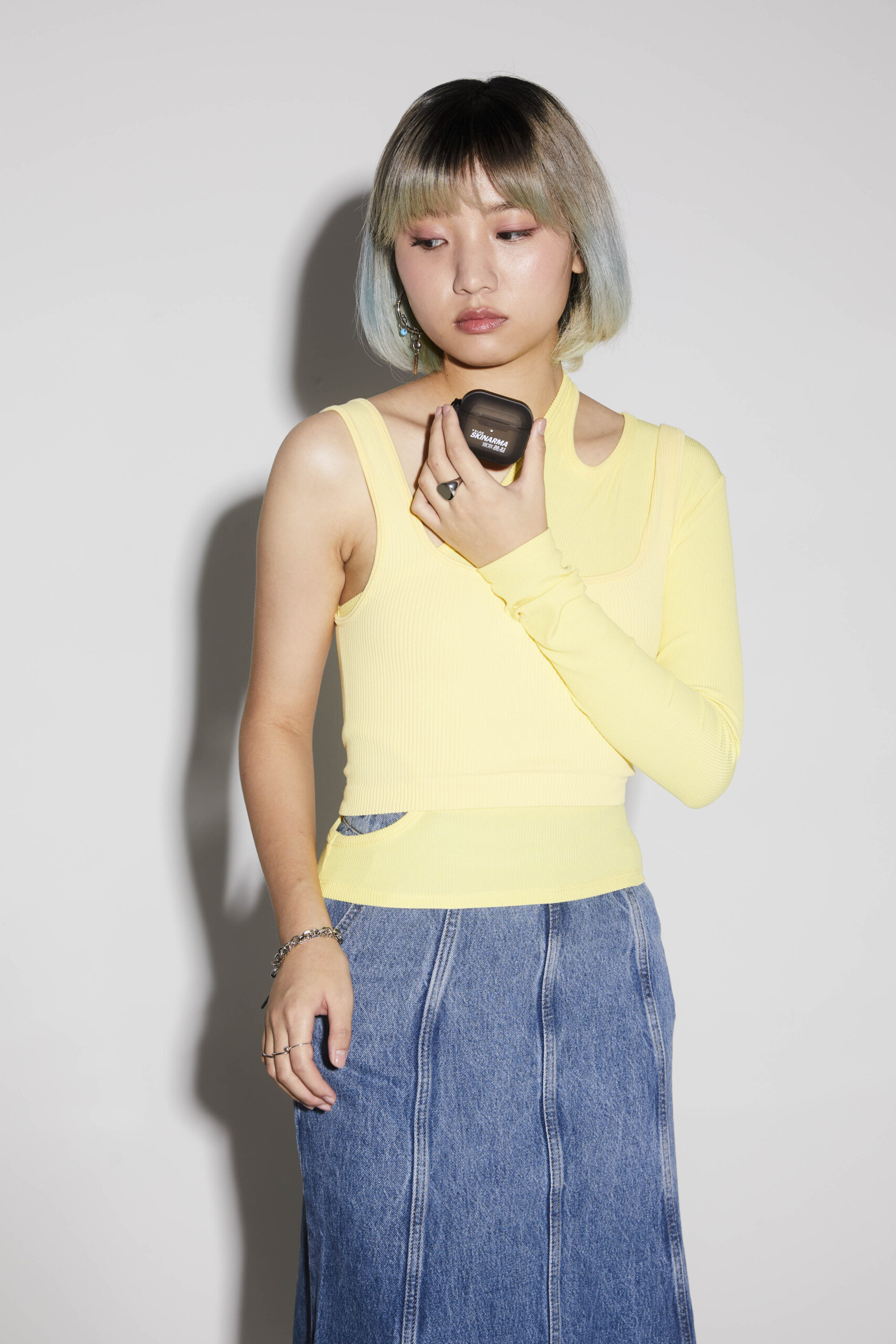 SKINARMA KINZOKU Case for AirPods Pro 2 - Image 5